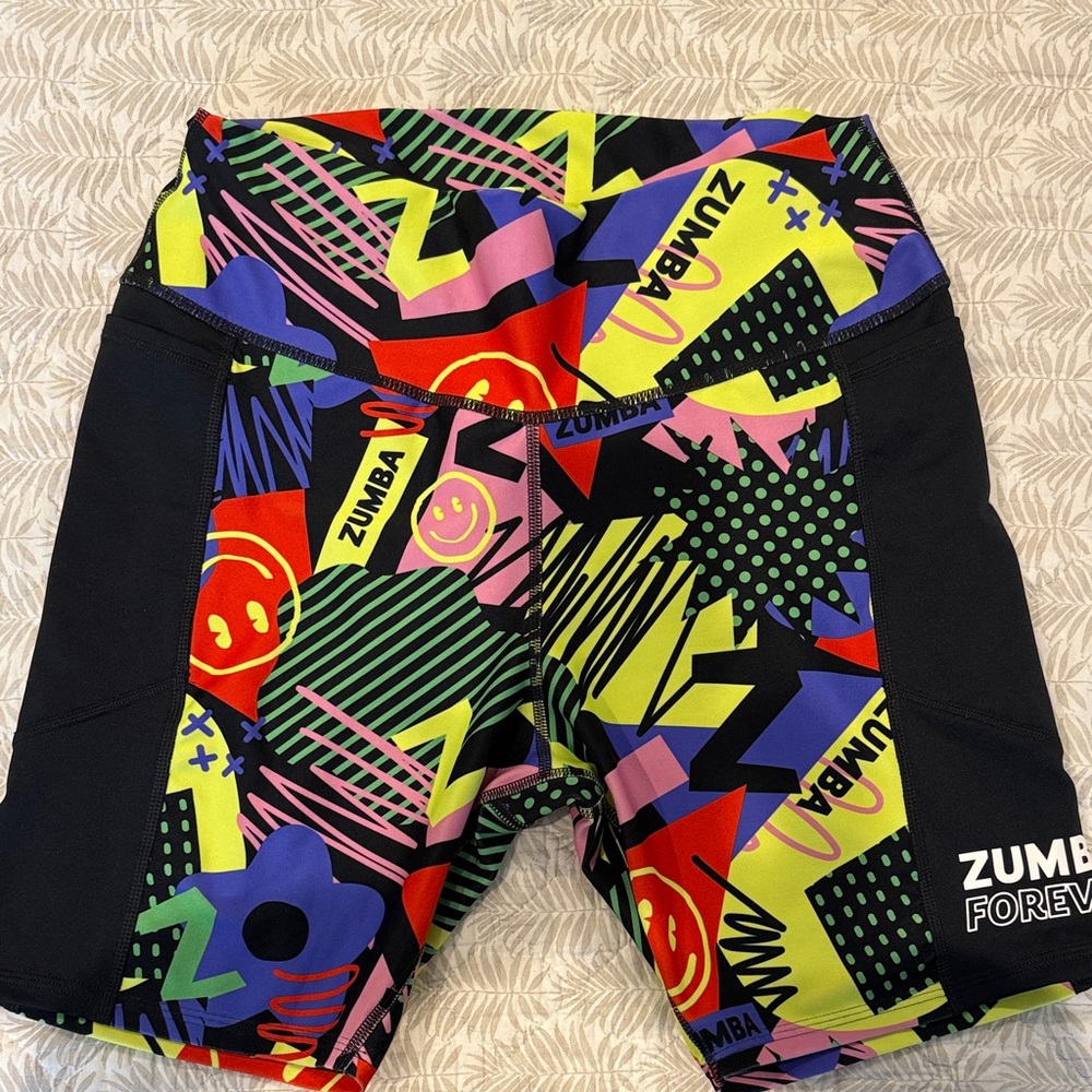 Zumba Wear Fitness Men's Vibrant Graphic Athletic Shorts